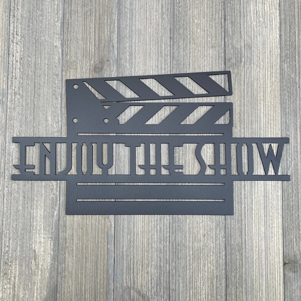 Enjoy the Show: Metal Sign with Movie Clapper Design – Perfect Home Theater Decor