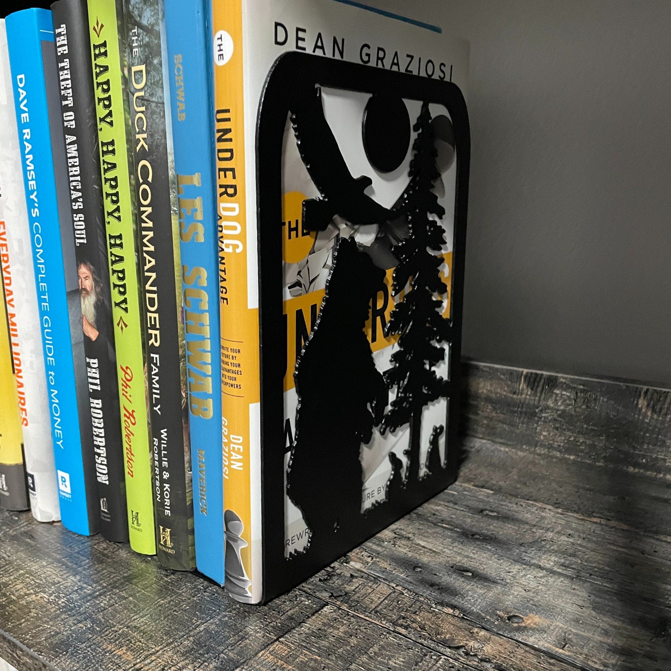 Wildlife-Inspired Bear Metal Bookend - Steel Book Holder - One Piece