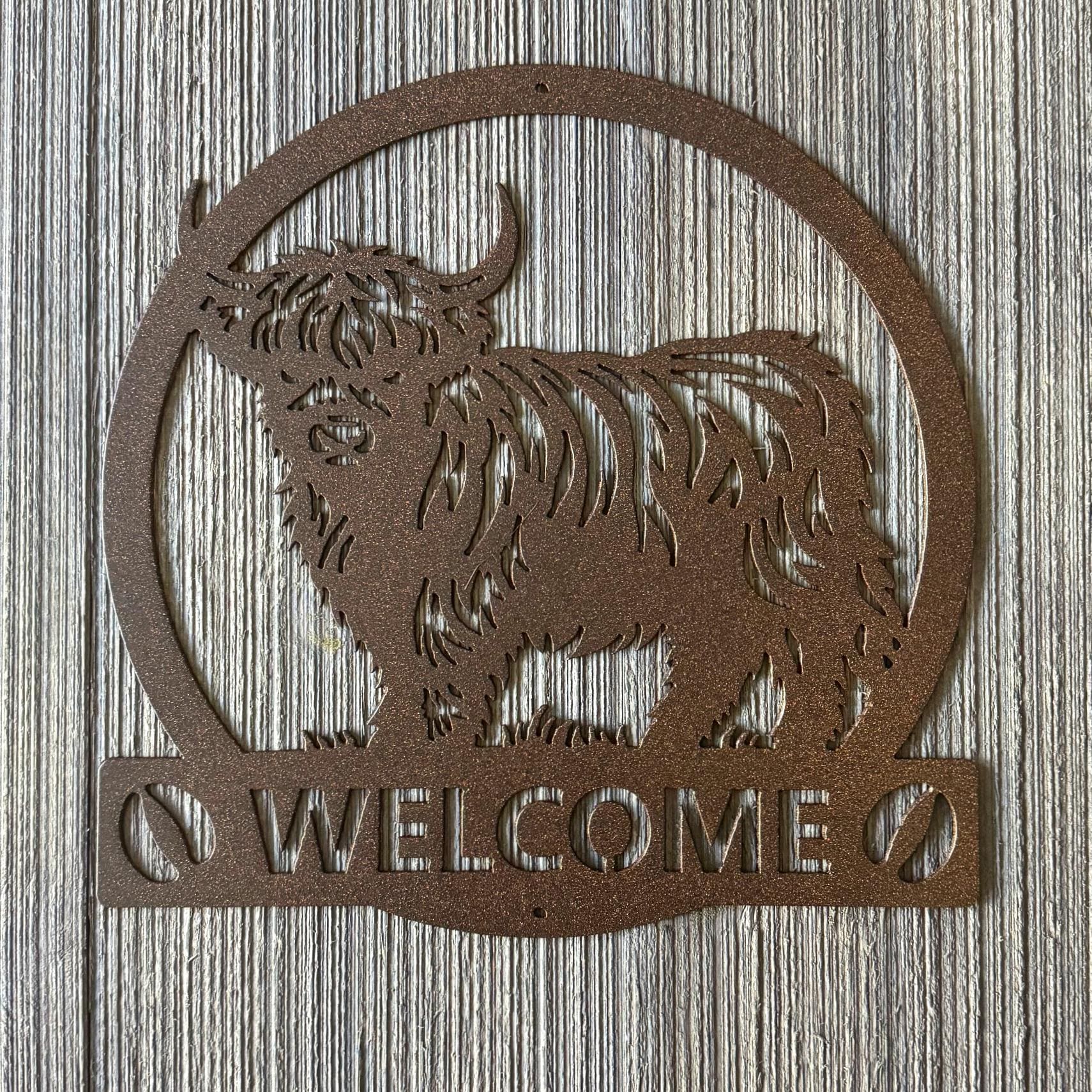 Welcome Metal Sign Cutout with Highland Cow - Rustic Farmhouse Decor - Cow Hoof Design