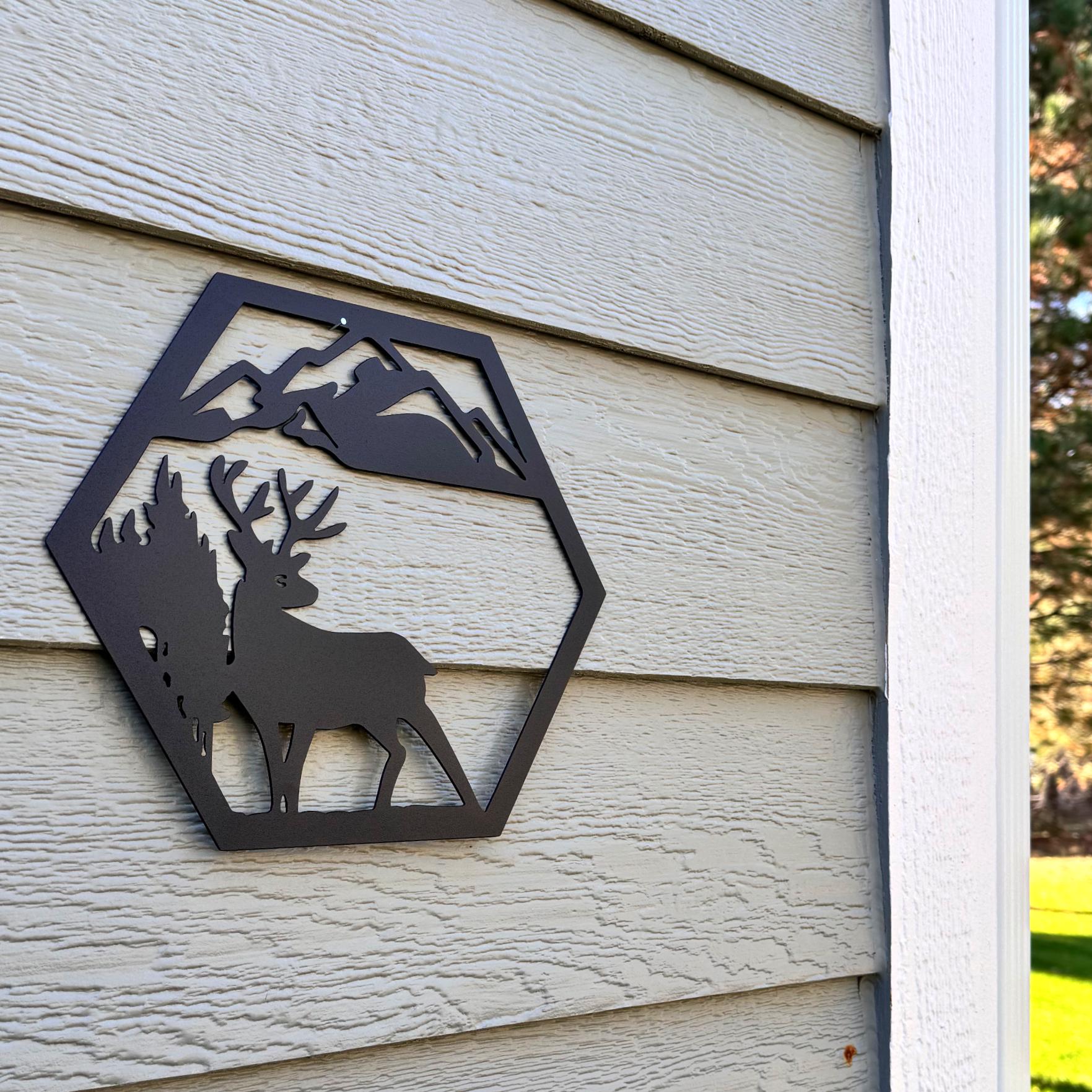 Mountain Wildlife Metal Wall Art Set – Bear, Wolf, Elk, and Deer Silhouettes | Rustic Cabin Decor, Hexagon Wall Panels, Nature Home Art
