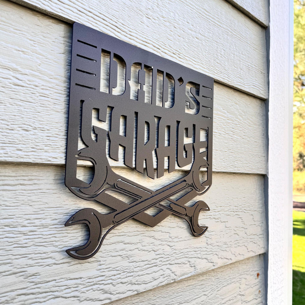Dad’s Garage Metal Sign – Funny Mechanic Wall Art for Garage or Shop | Matte Black Steel Decor, Gift for Car Guys, Tool Lover | Father’s Day