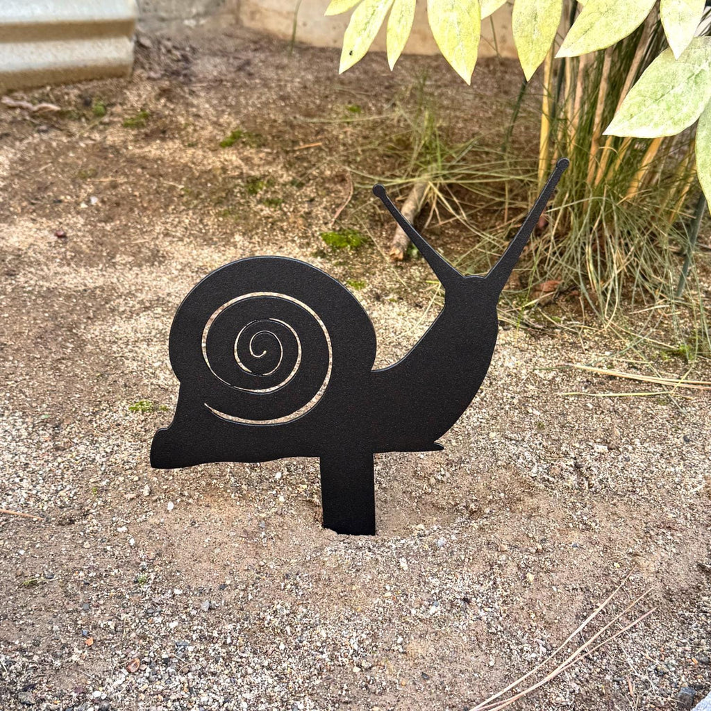 Snail Metal Garden Stake | Cute Outdoor Yard Decoration | Rustic Metal Silhouette Garden Art | Lawn Ornament for Garden Lovers