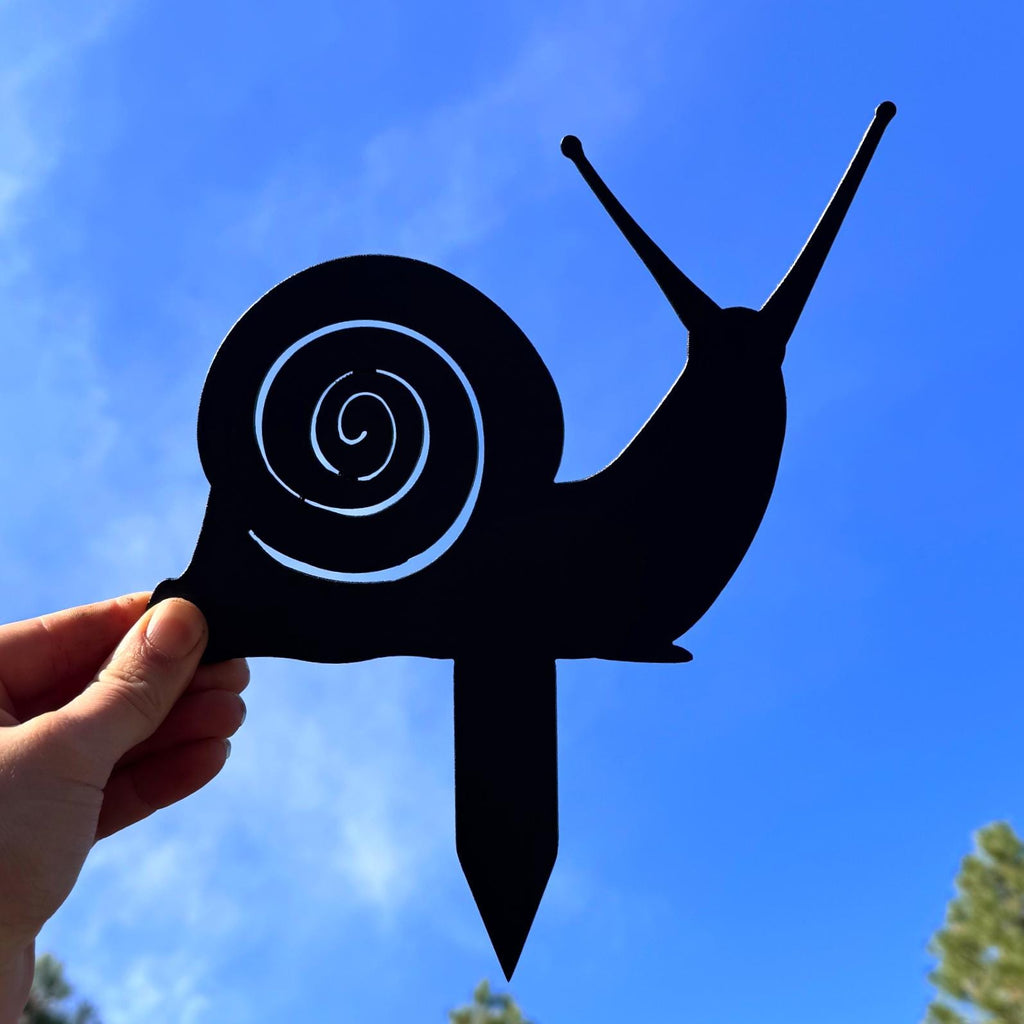 Snail Metal Garden Stake | Cute Outdoor Yard Decoration | Rustic Metal Silhouette Garden Art | Lawn Ornament for Garden Lovers
