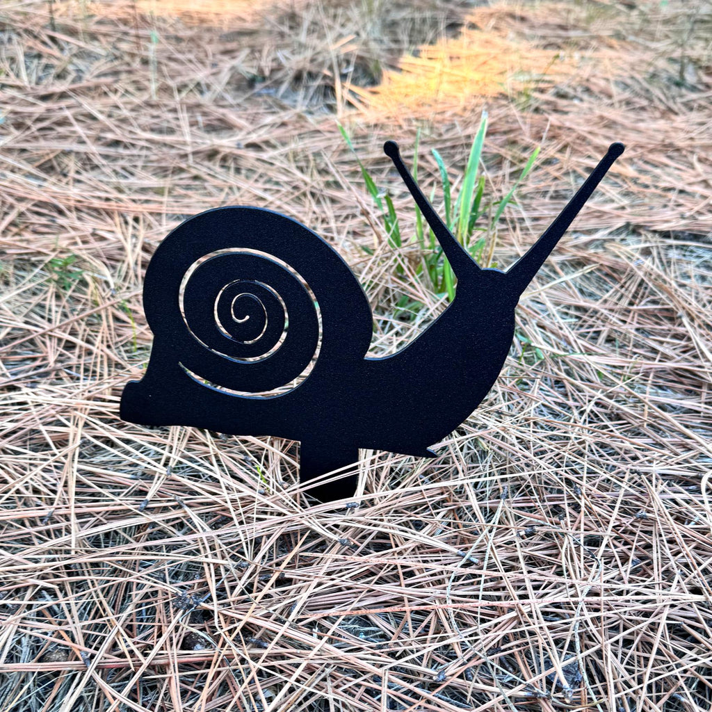 Snail Metal Garden Stake | Cute Outdoor Yard Decoration | Rustic Metal Silhouette Garden Art | Lawn Ornament for Garden Lovers